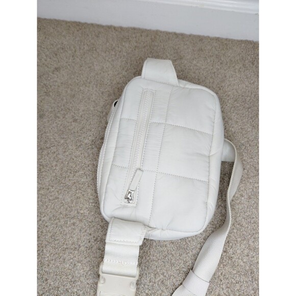 patagonia poco mas backpack 15L – Worn Wear® 0626-gb-feed-temp The backpack includes multiple Laptop Compartment Good Work Model:TALON 9/10wt Reel